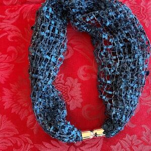 Elegant Blue Women's Scarf